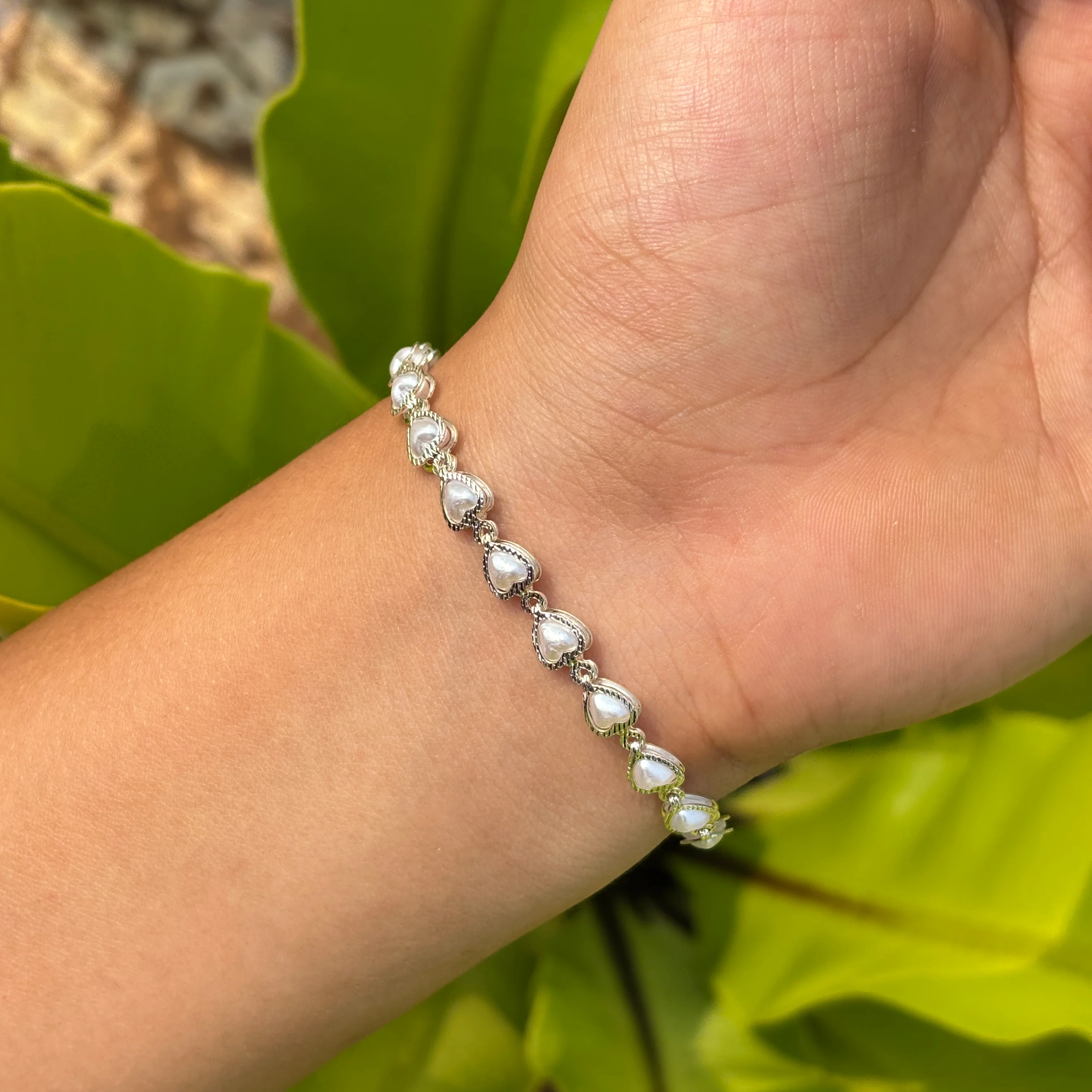 Cute Pearly Bracelet - Image 4