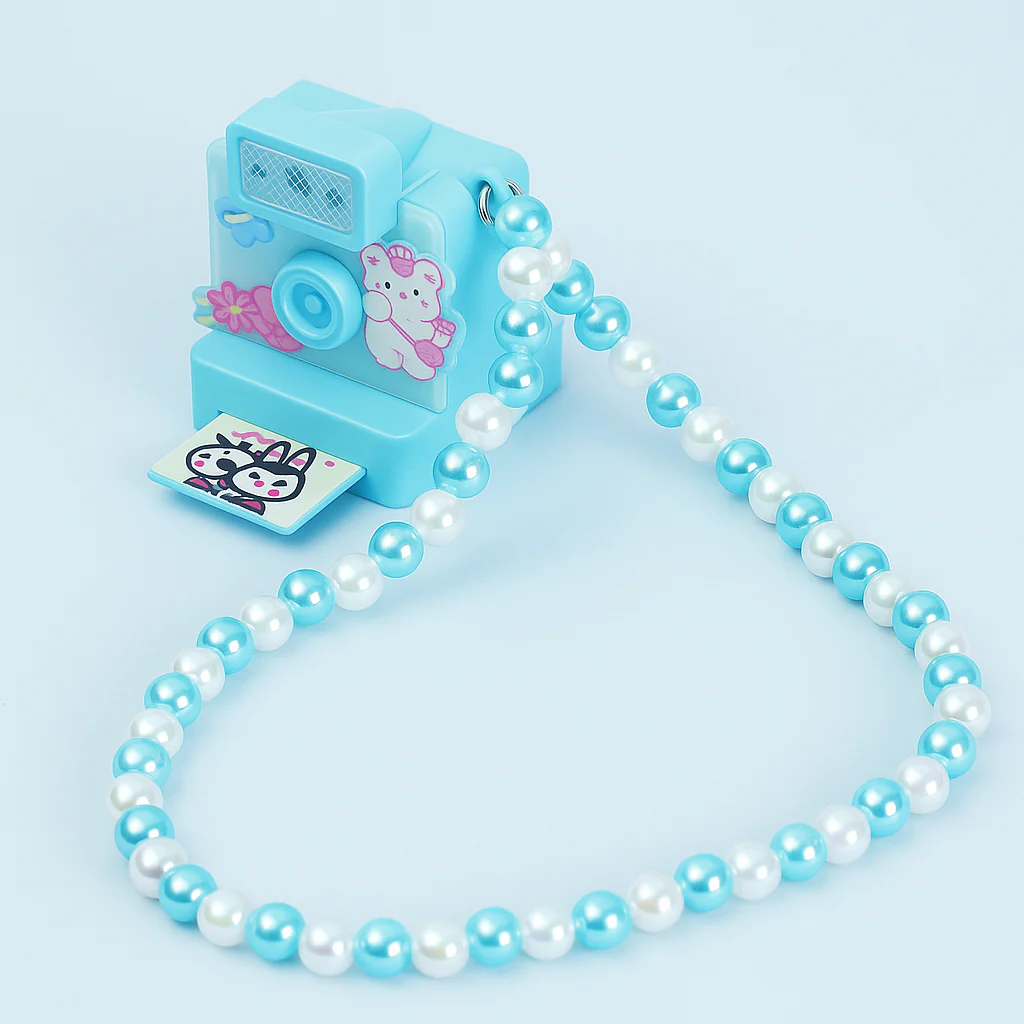 Camera Necklace - Image 3