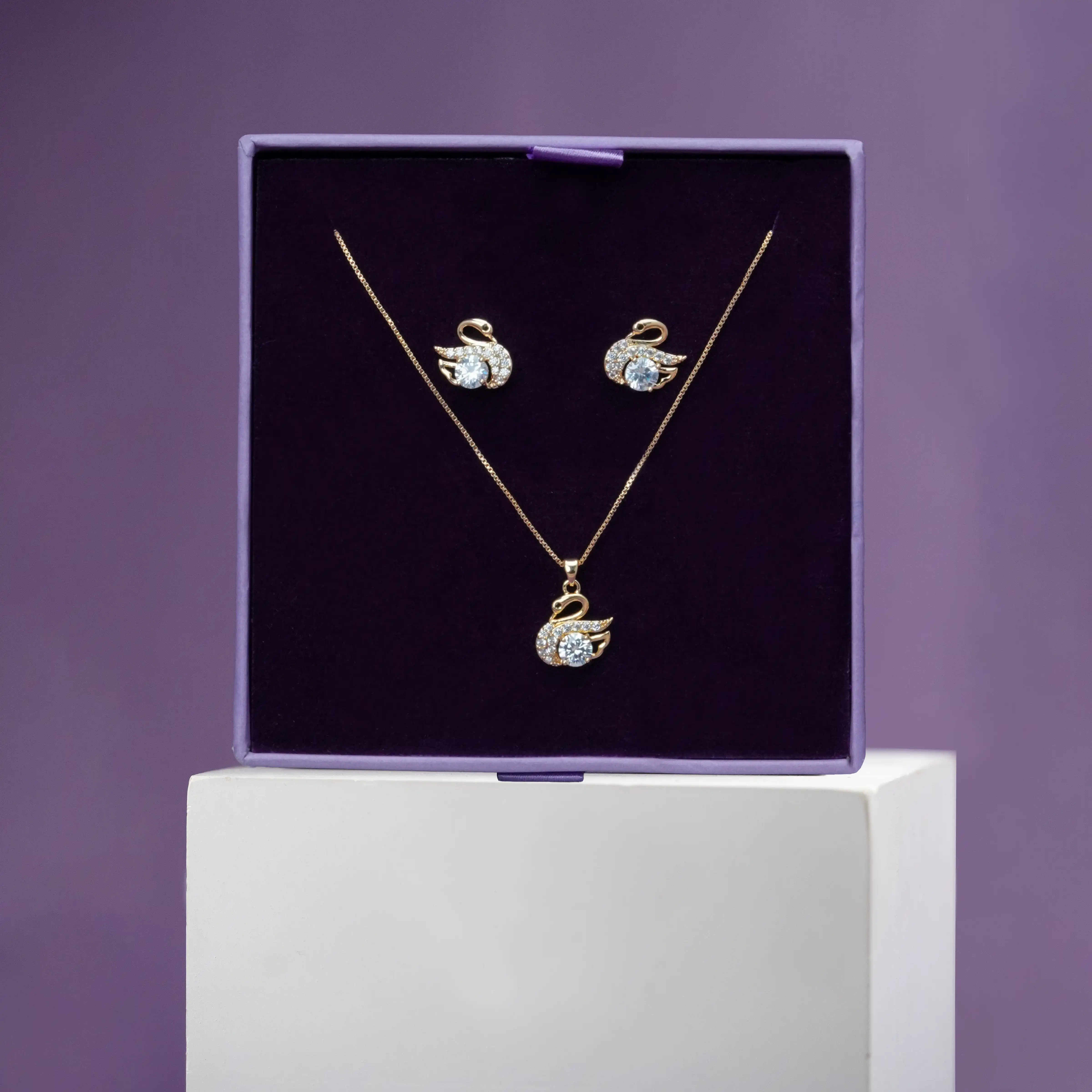 Graceful Swan Necklace Set - Image 5