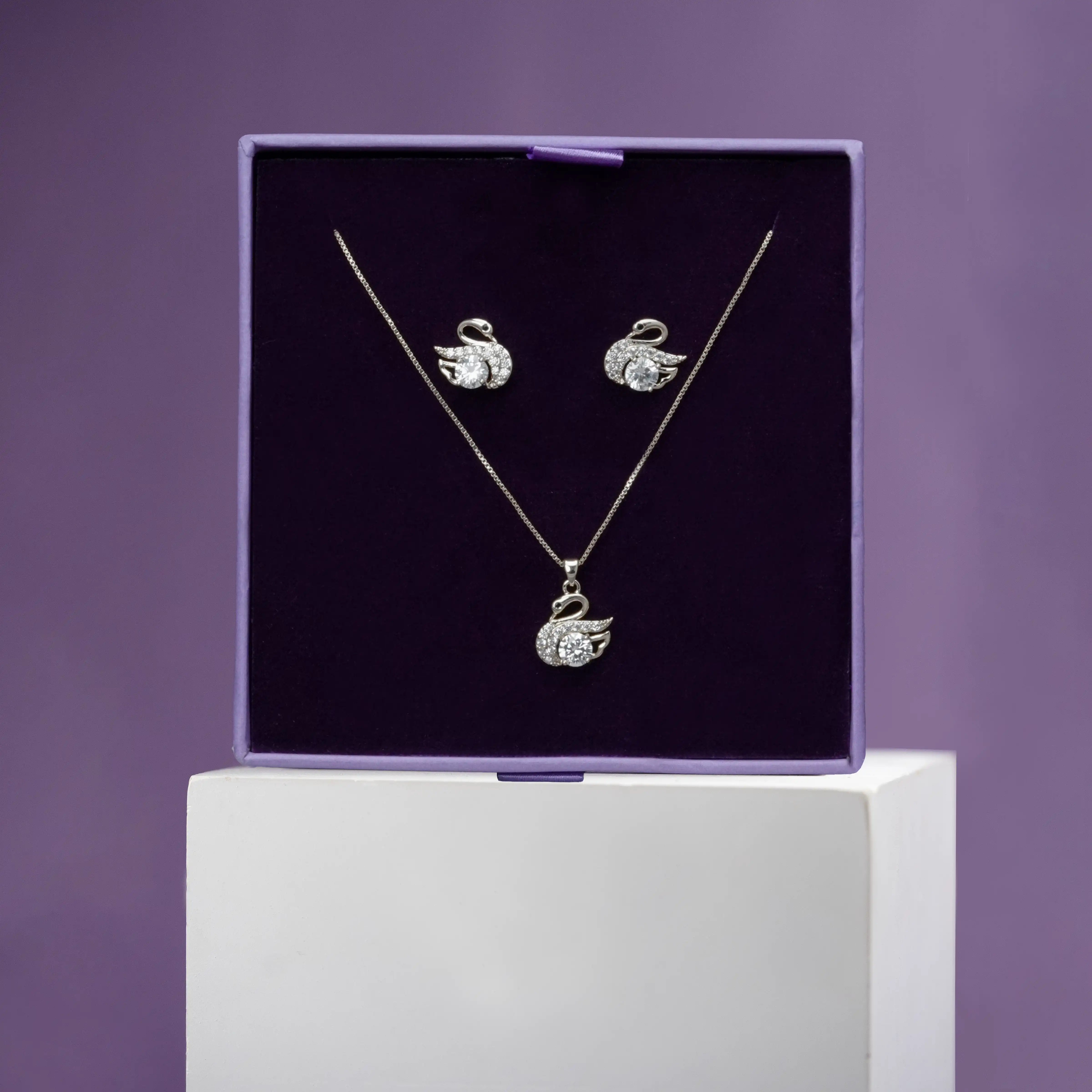 Graceful Swan Necklace Set - Image 9