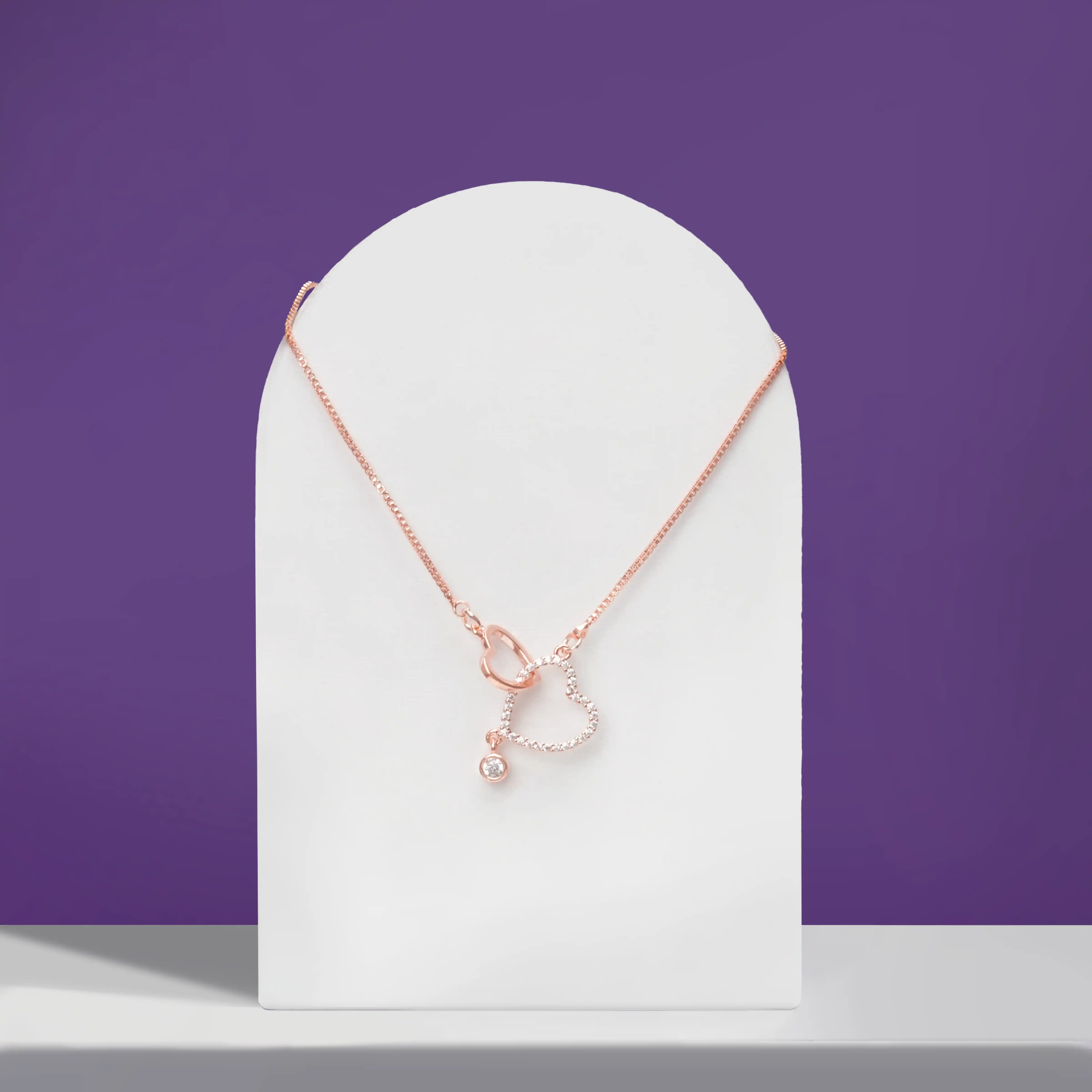 Interlinked Heart Necklace - Image 8
