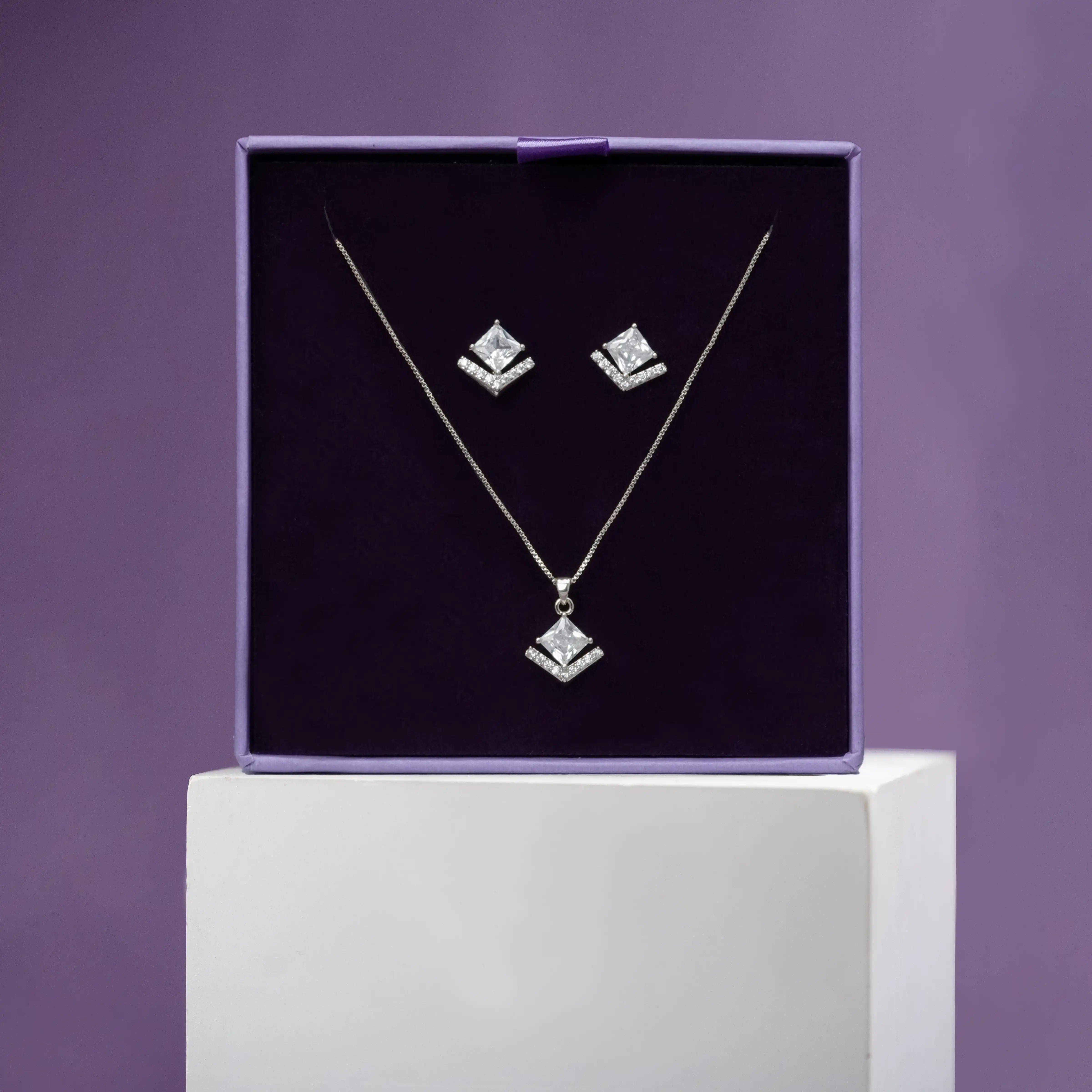 Lustre Royale Diamond Set - Image 8