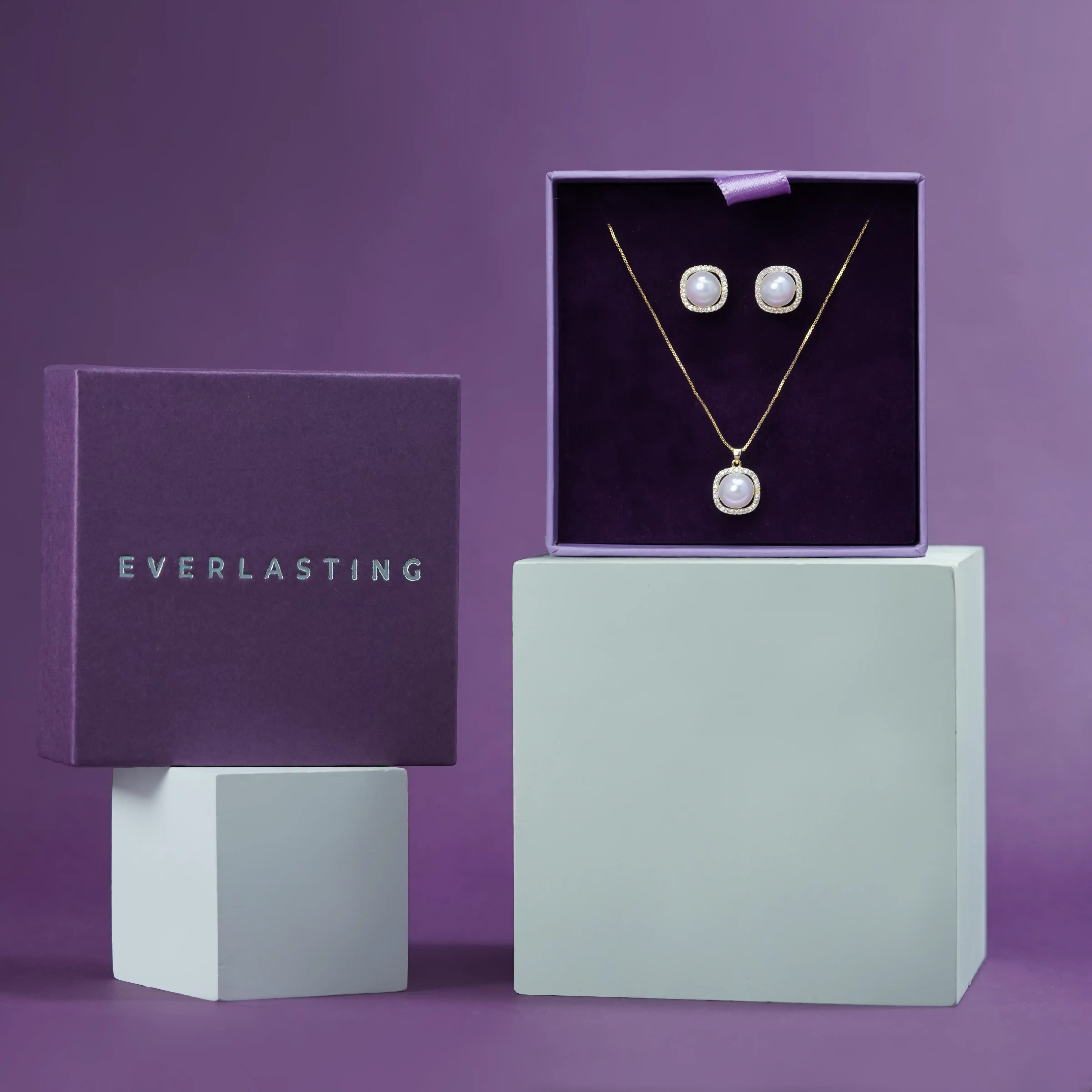 Royal Elegant Pearly Necklace - Image 4