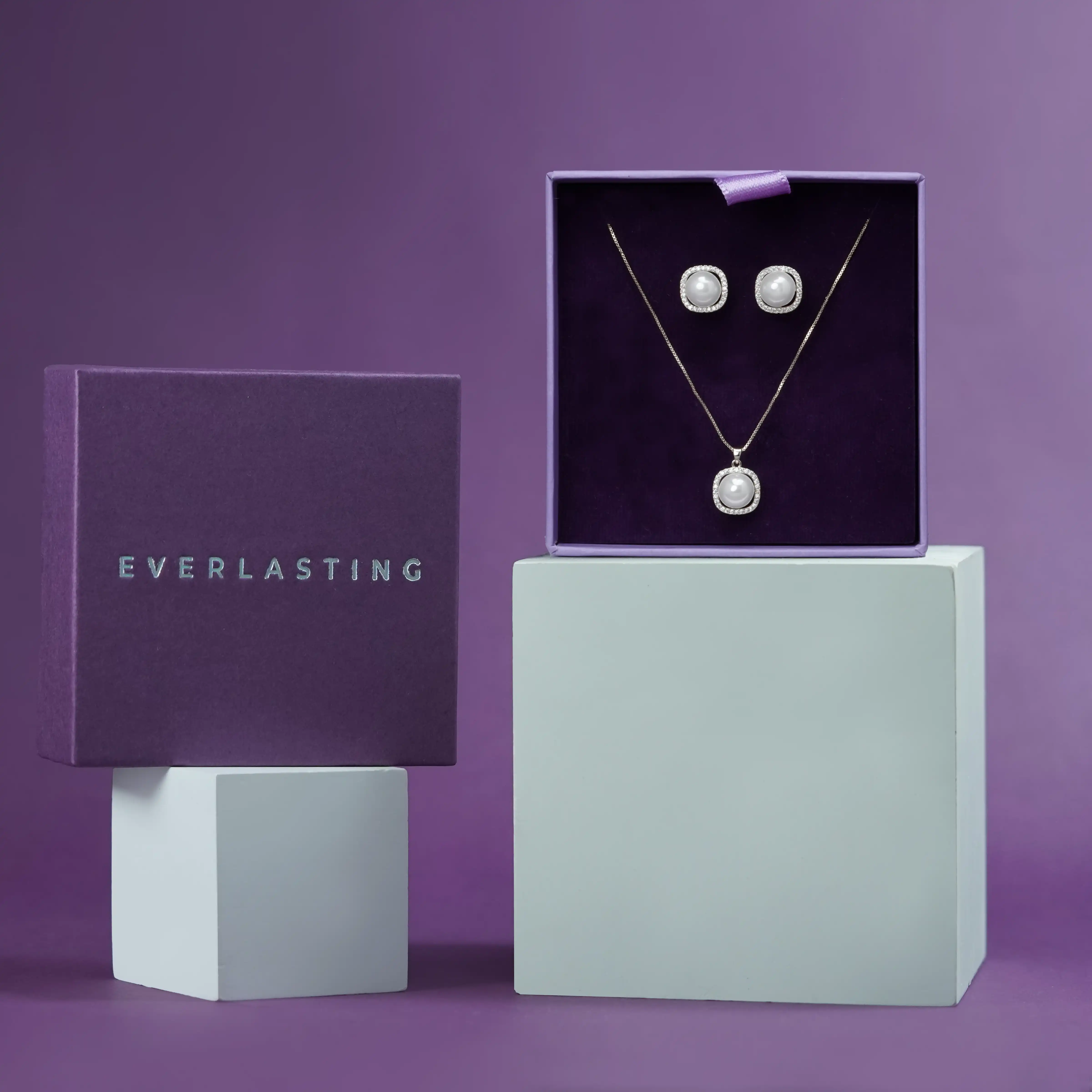 Royal Elegant Pearly Necklace - Image 8