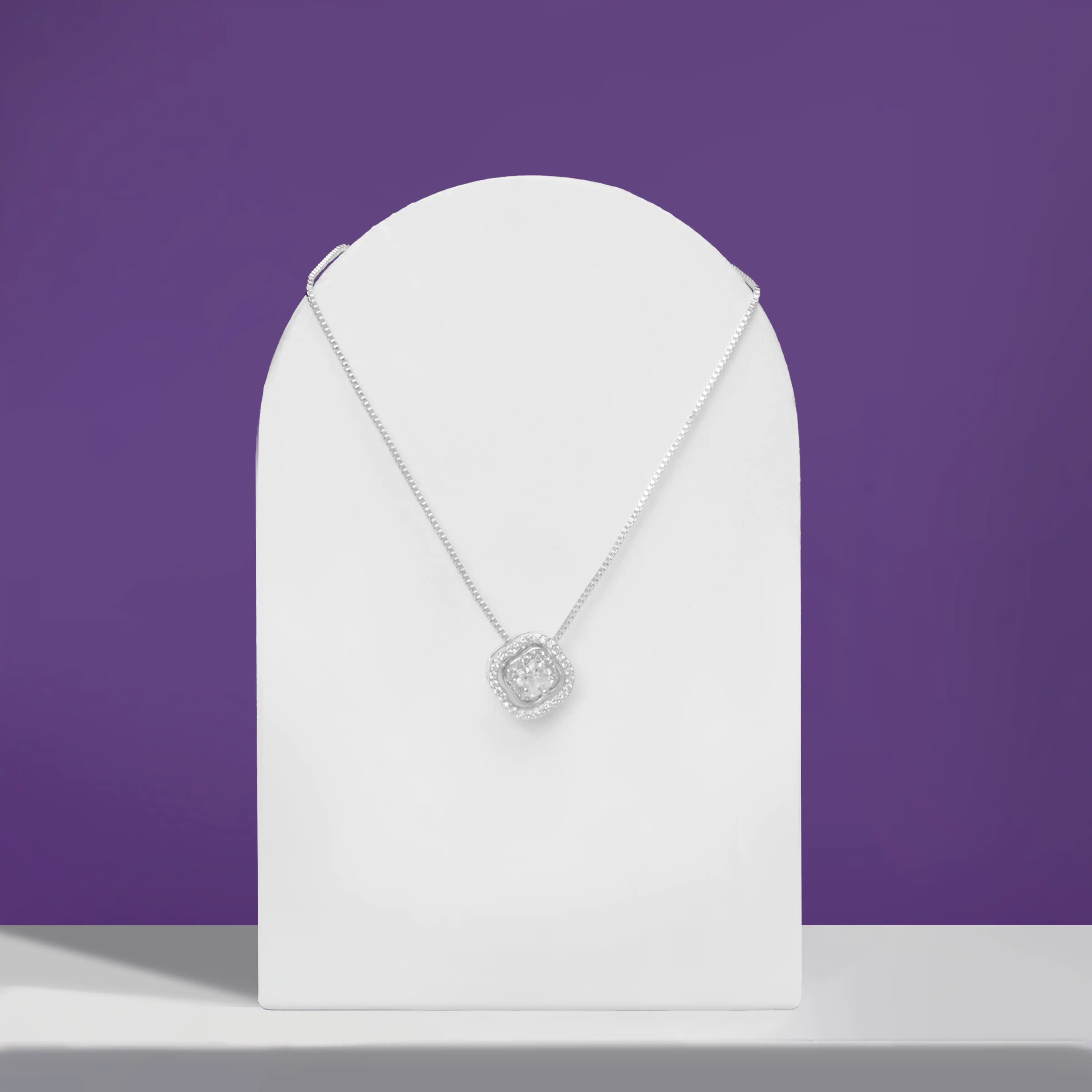 Royal Radiance Necklace - Image 11