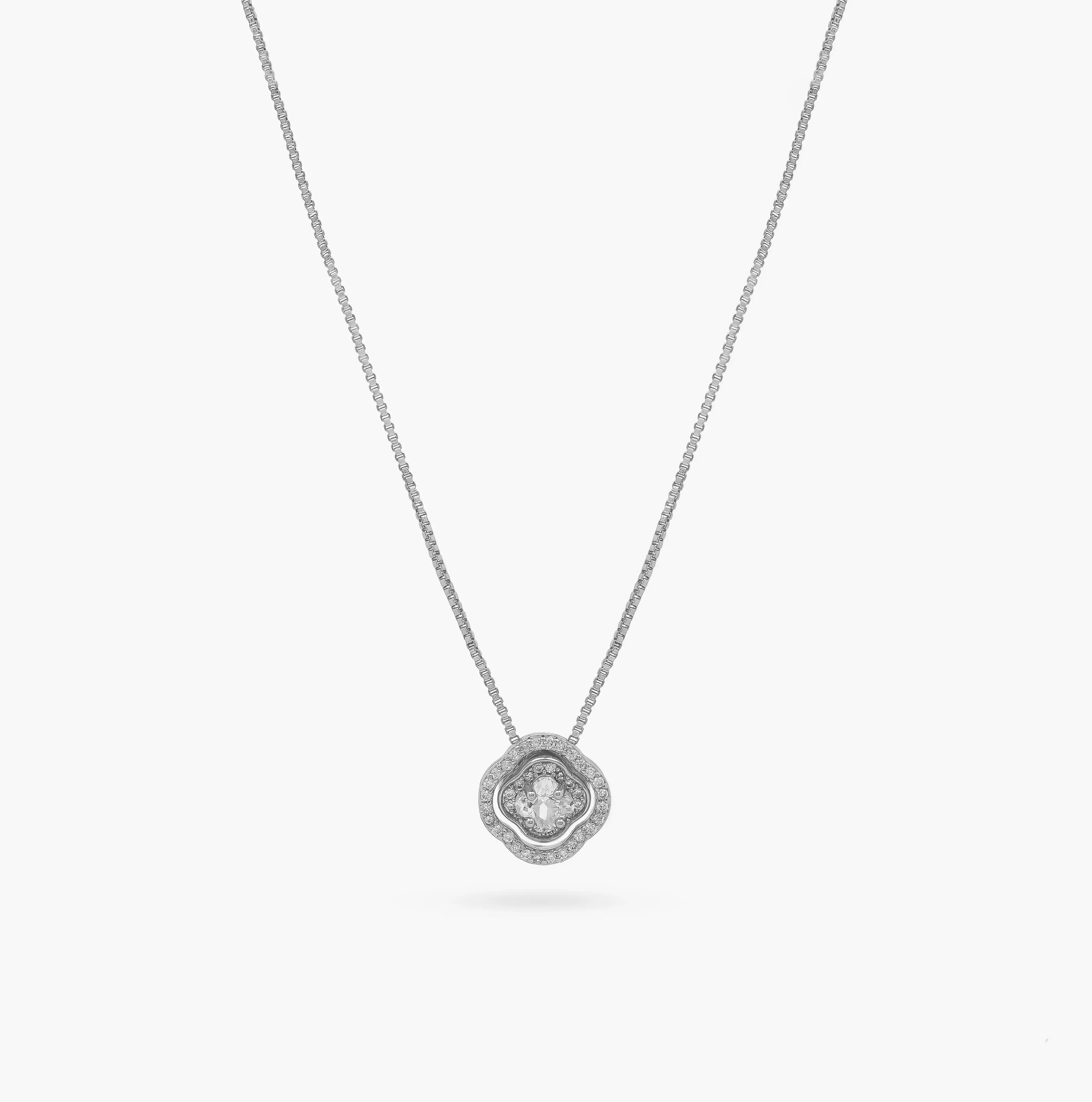 Royal Radiance Necklace - Image 3