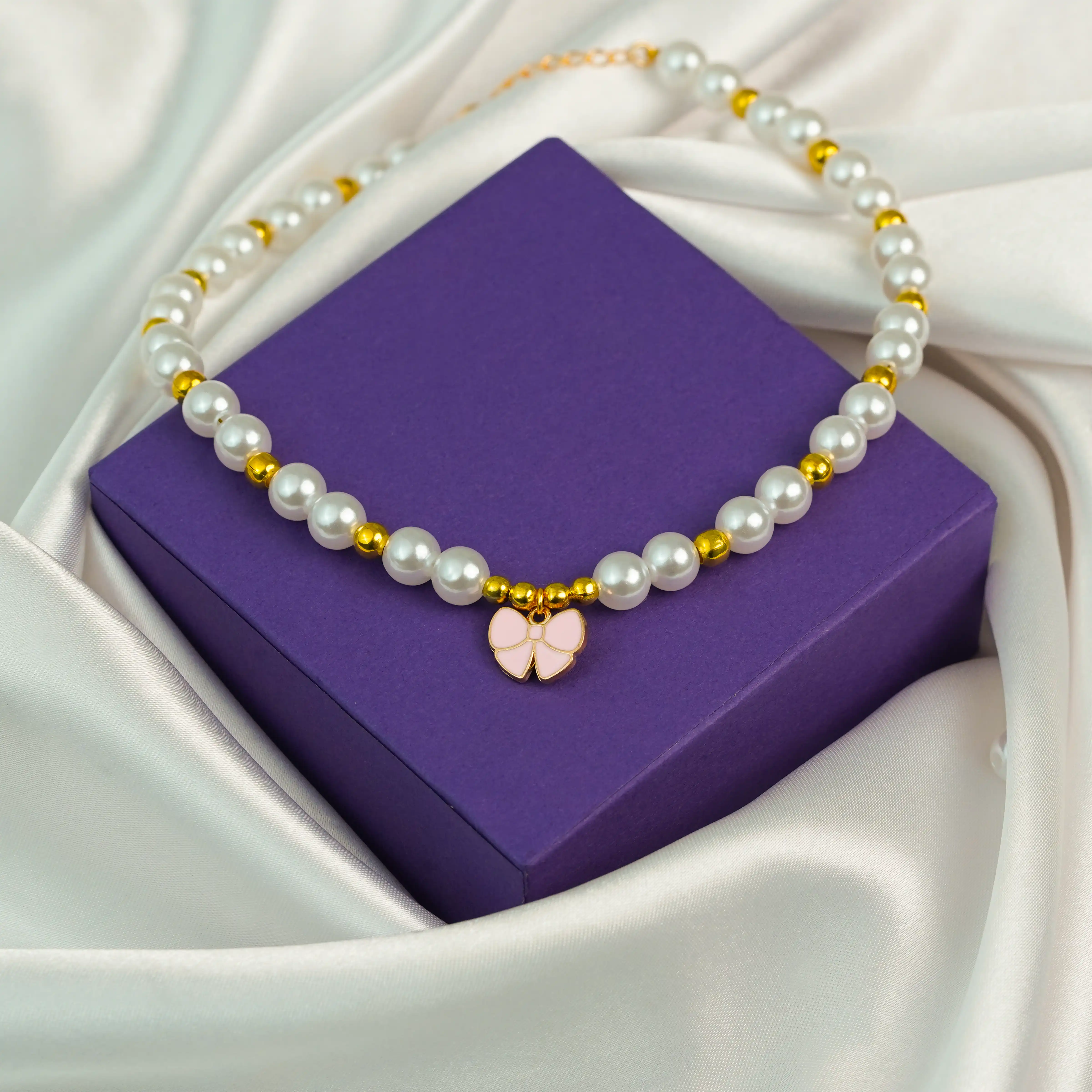 Poppy Pearl Necklace - Image 15