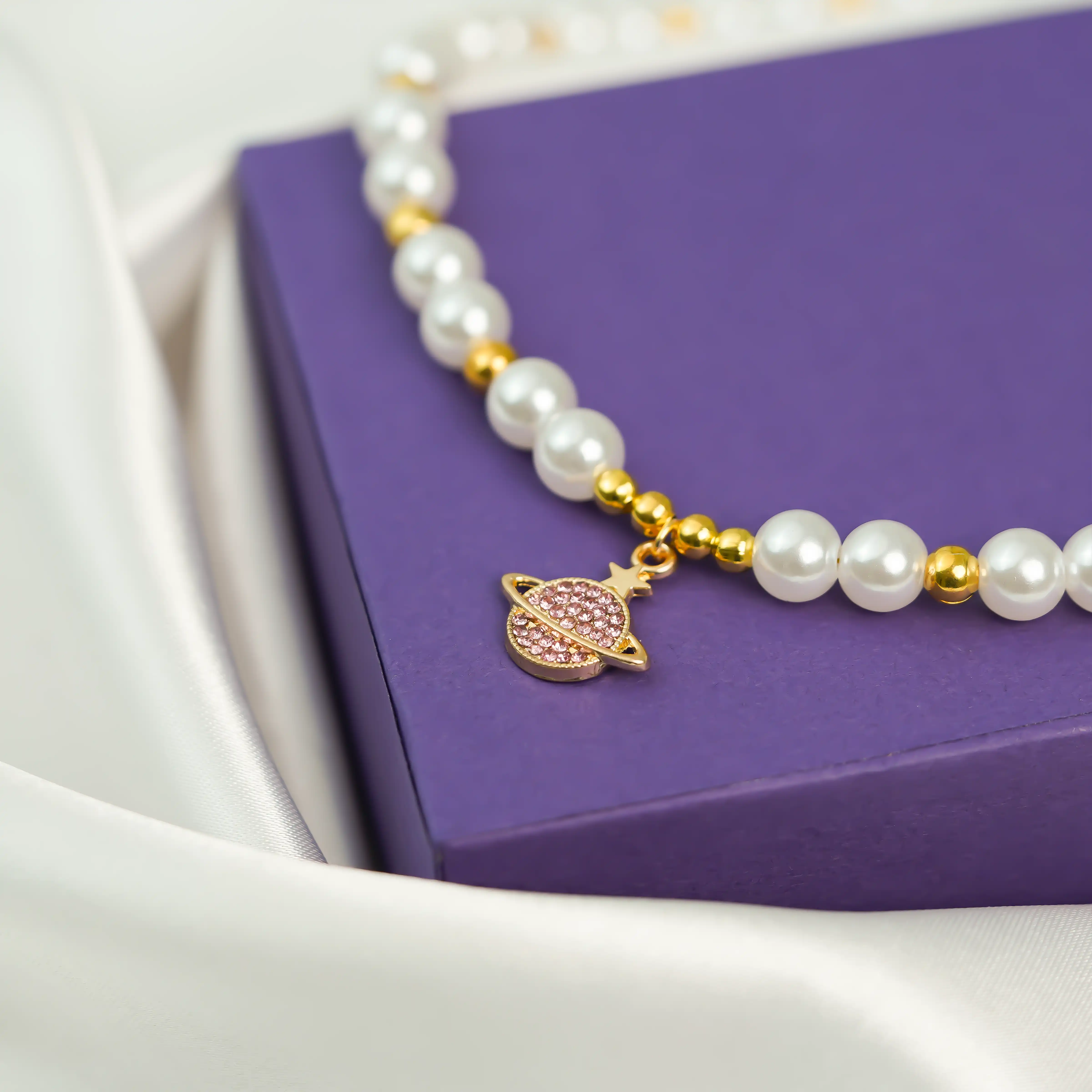 Poppy Pearl Necklace - Image 4