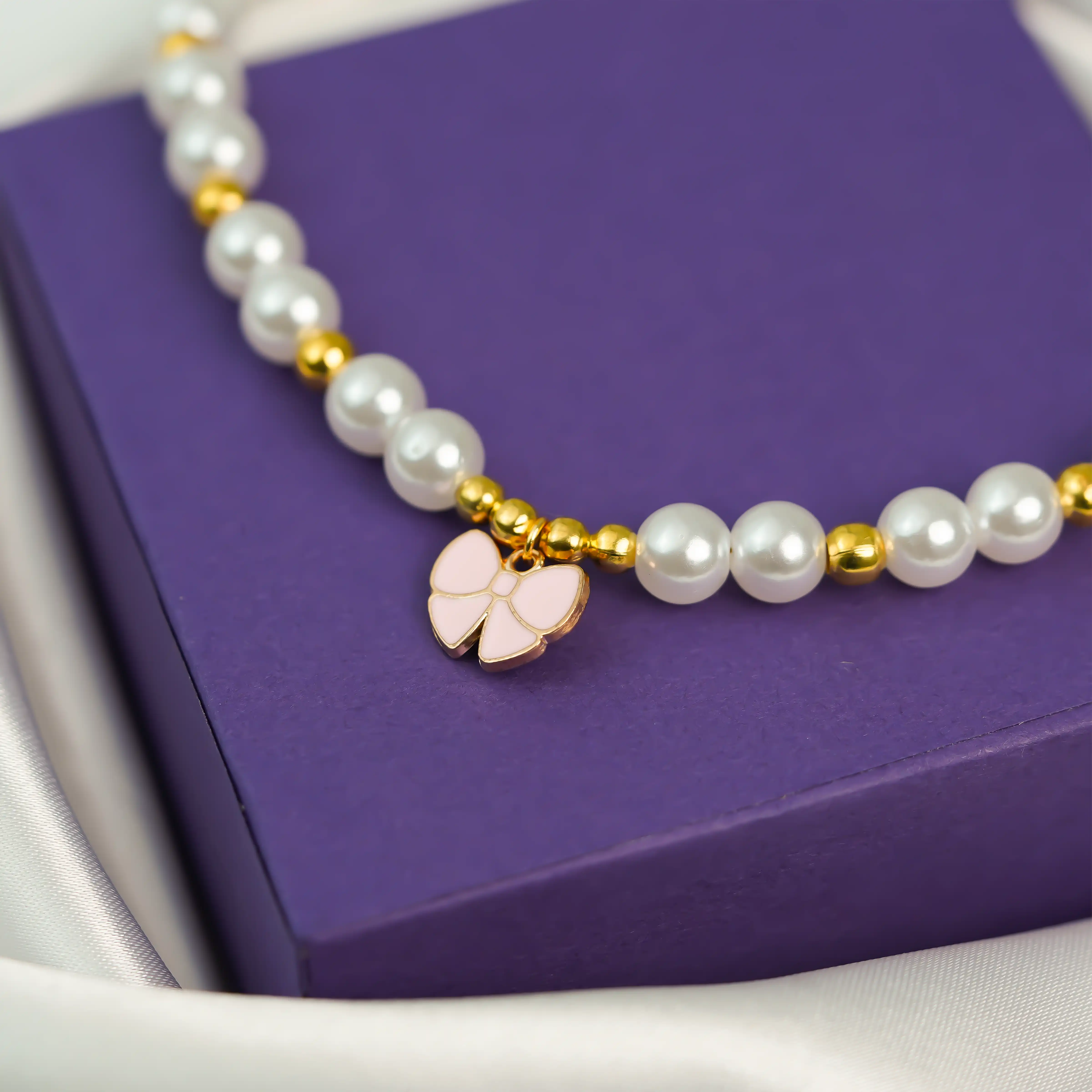 Poppy Pearl Necklace - Image 6